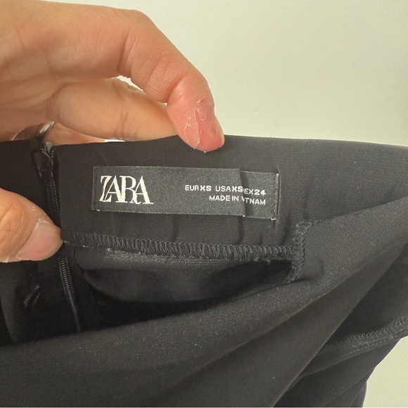 ZARA BLACK SKIRT SIZE XS - Picture 4 of 4